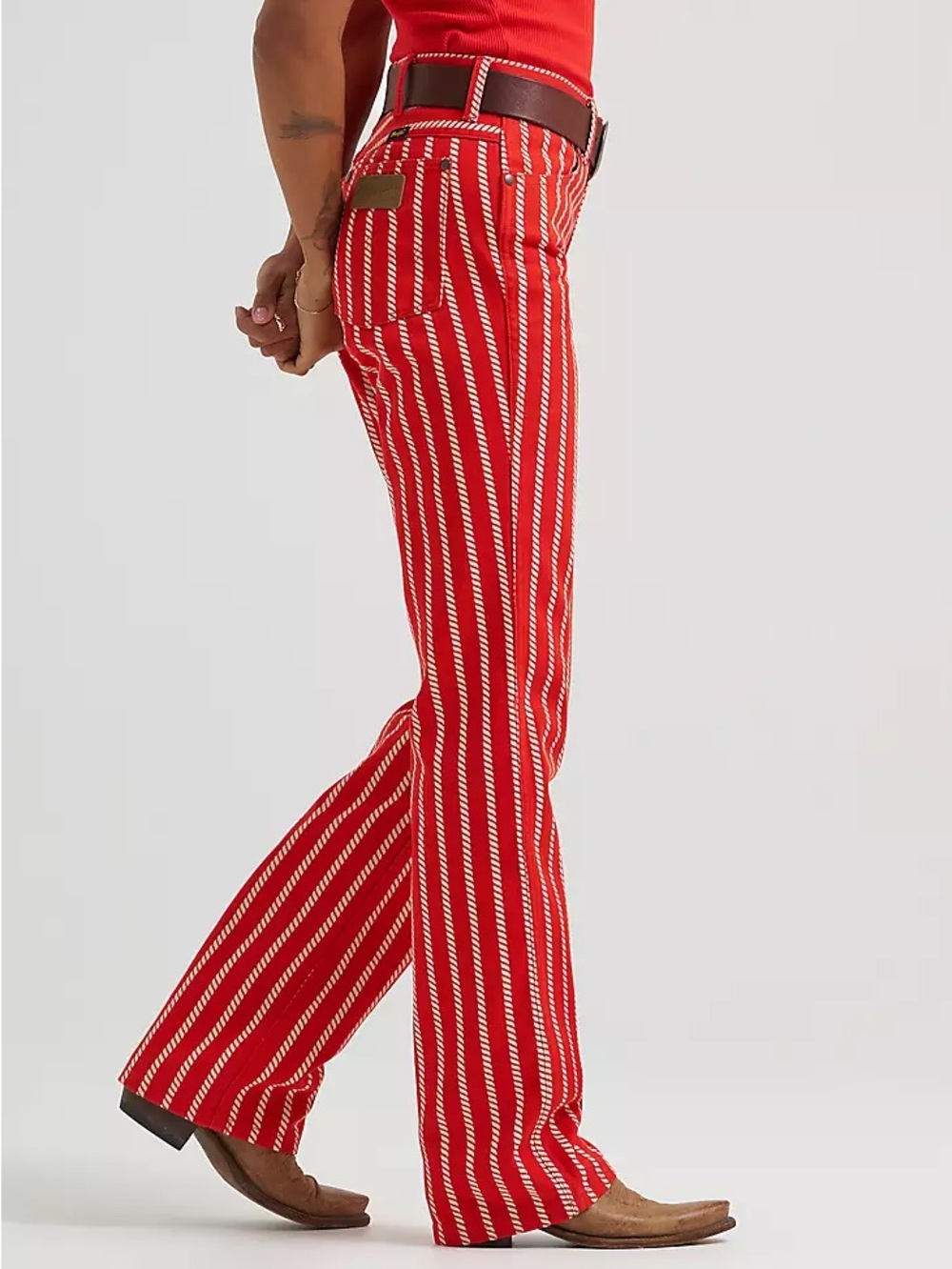 Wrangler Printed Rancher Jean Red 30 length 25 waist - Picture 4 of 8